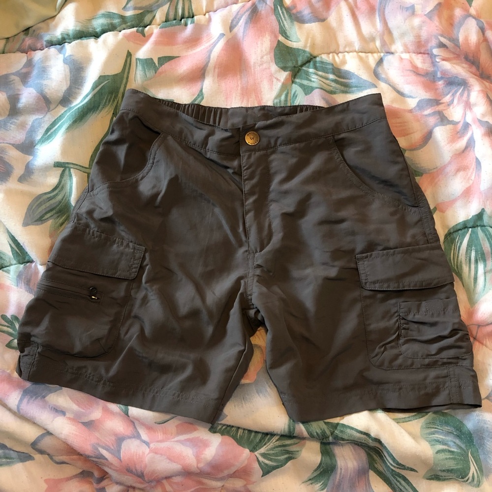White Sierra Hiking Shorts NW (size XS)